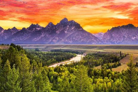 Best of Yellowstone, Grand Tetons & Mt Rushmore tour