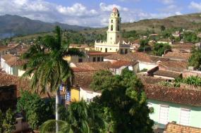 Cuba: Discovering its People and Culture