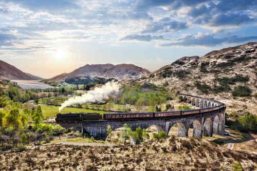 Highlights of Scotland by Rail tour