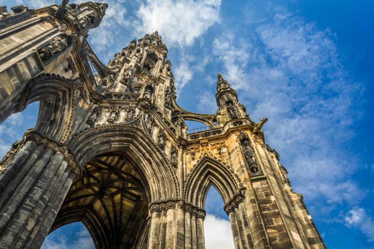 Local Immersion Historic sightseeing Royal Edinburgh package