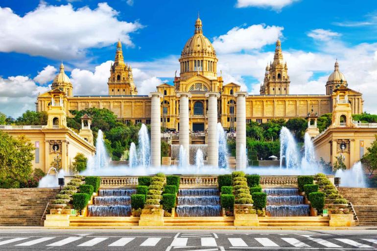 Local Immersion Culture Barcelona City Explorer package