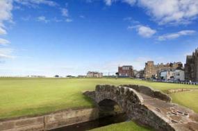 Scotland’s Favorites: Castles, Lochs & The Home of Golf