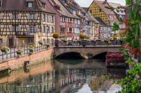 Traditional Europe End Paris