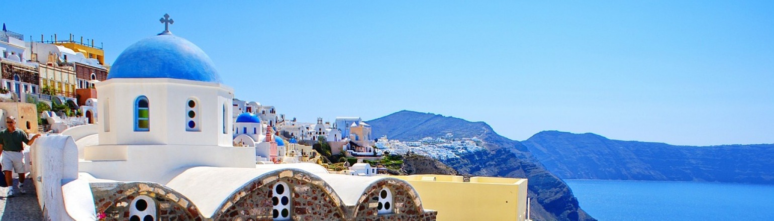 Santorini: Greece's Iconic Island - Attractions and Landmarks