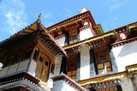 Rejuvenating Journey to Himalaya India- Reiki, Yoga & Trekking: A Retreat