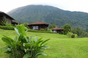 Costa Rica: Natural Parks & Tropical Forests