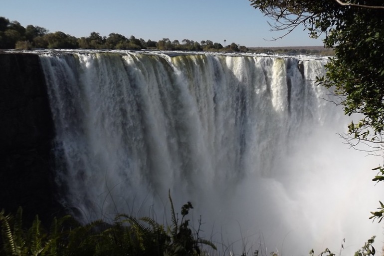 Ultimate Africa Botswana, Zambia & Zimbabwe Safari by