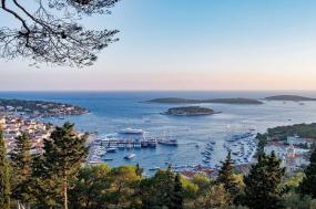 One Way Wonders (lower Deck Cabin Deluxe Superior)