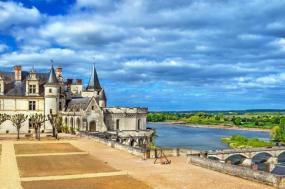 Cycling in the Royal Loire Valley