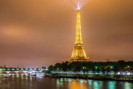 Family Friendly River cruise Prestigious Christmas Eve in Paris & The Canal Saint-Martin (port to port) package