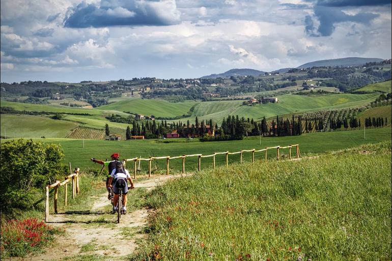 Hiking & Walking Cycling Cycle Tuscany package
