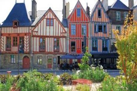 Beautiful Brittany and Royal Opulence in the Loire tour