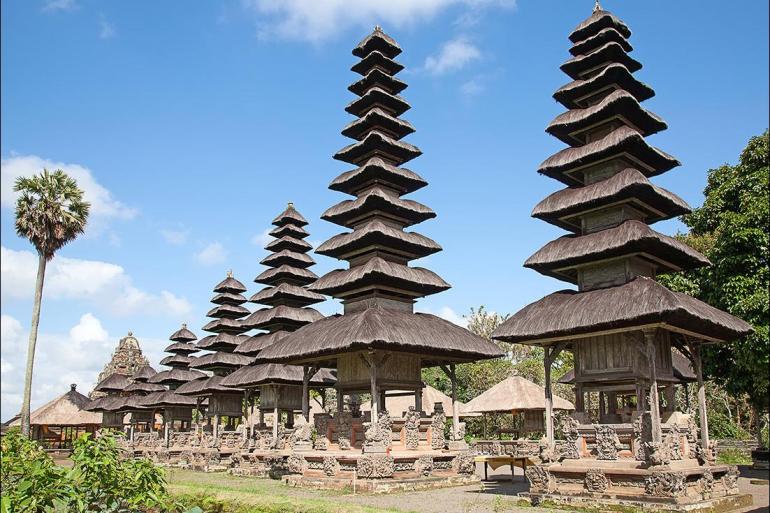 Local Immersion Historic sightseeing Jakarta to Ubud package