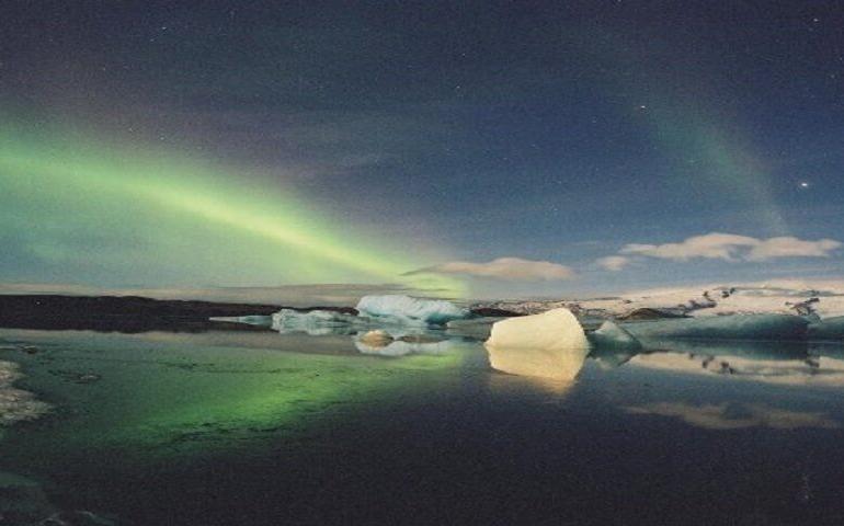 Northern Lights Hunt and Glacier Lagoon (First Class) tour