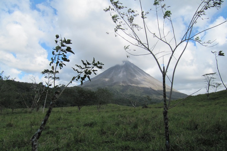 Monkeys Jungles and Volcanoes tour