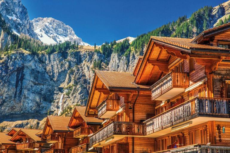 Cycling Cycling Walking and E-biking in the Swiss Alps package