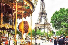 London to Rome Wanderer Winter Paris