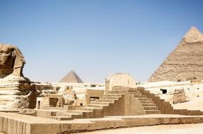 Egypt: Land Of Pharaohs (first Class)