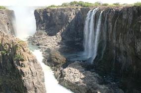 Splendors of South Africa & Victoria Falls with Chobe National Park