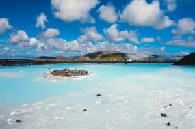 Next Door to Nature: Iceland's Northern Lights City Break