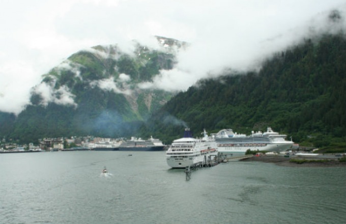 Ultimate Alaska & the Yukon with Alaska Cruise tour