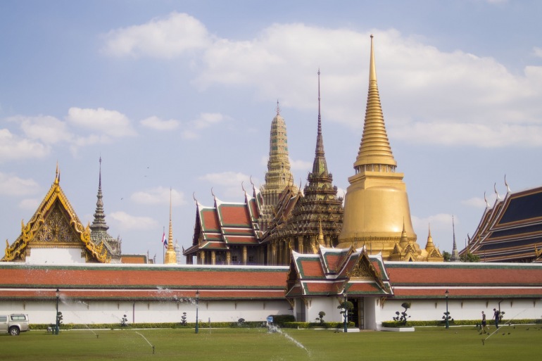 Famous buddhism architecture Grand palace-Thailand-1203118-p