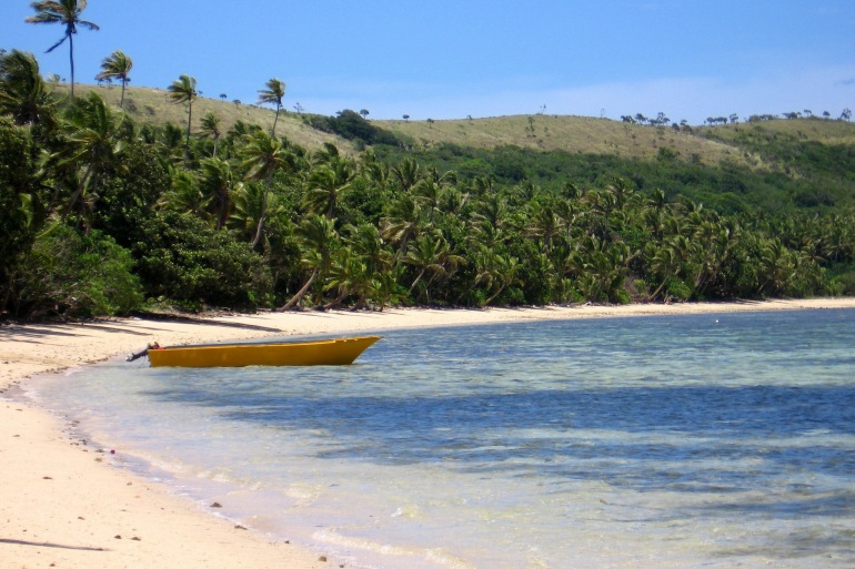 Gorgeous Natural Scenery Beach boat-Fiji-247524_1920_processed