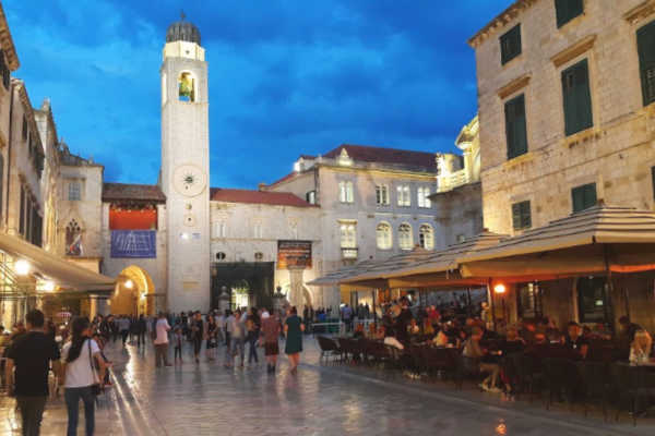 Lively Stradun street bars, restaurants, and shops in Dubrovnik, croatia