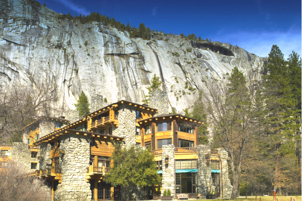 Historic Ahwahnee lodge in Yosemite National Park