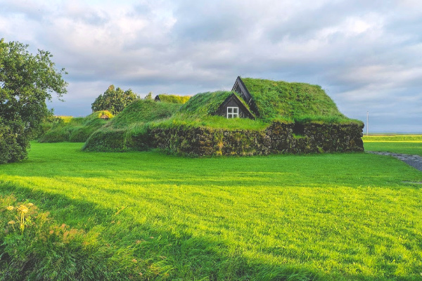 local natural homes in iceland