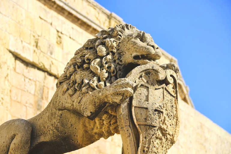 Malta Mdina gate with sandstone lion