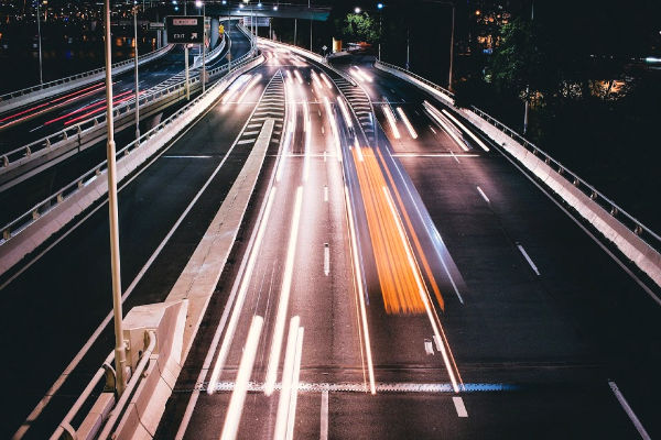 Speed represented by the highway, high speed photograph