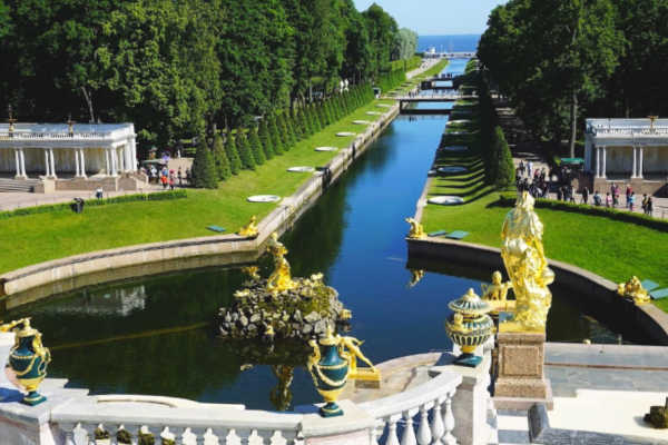 Beautiful gardens of Peterhof Palace in St. Petersburg