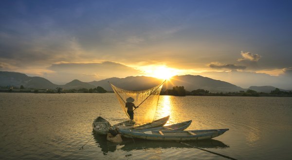 Fisherman in Vietnam custom tour