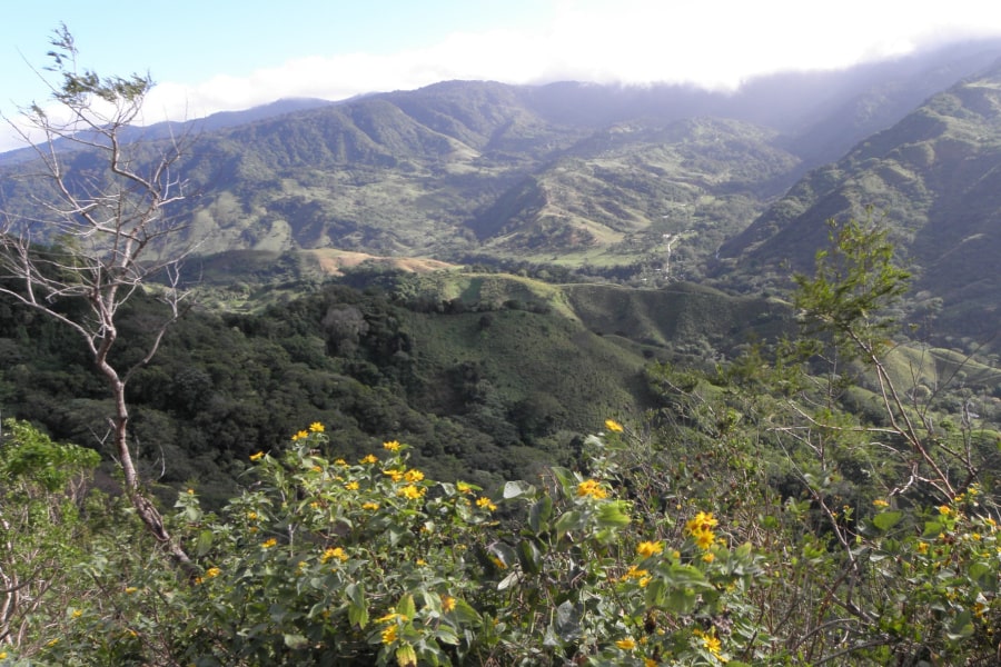 costa-rican-mountain-range