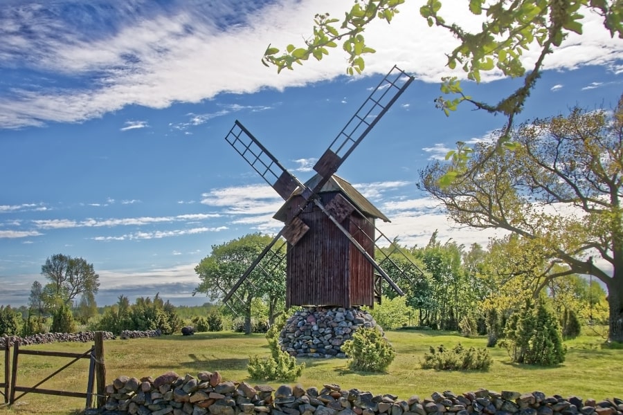 Windmill-in-estonia
