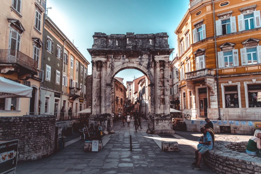 croatian-city-with-archway